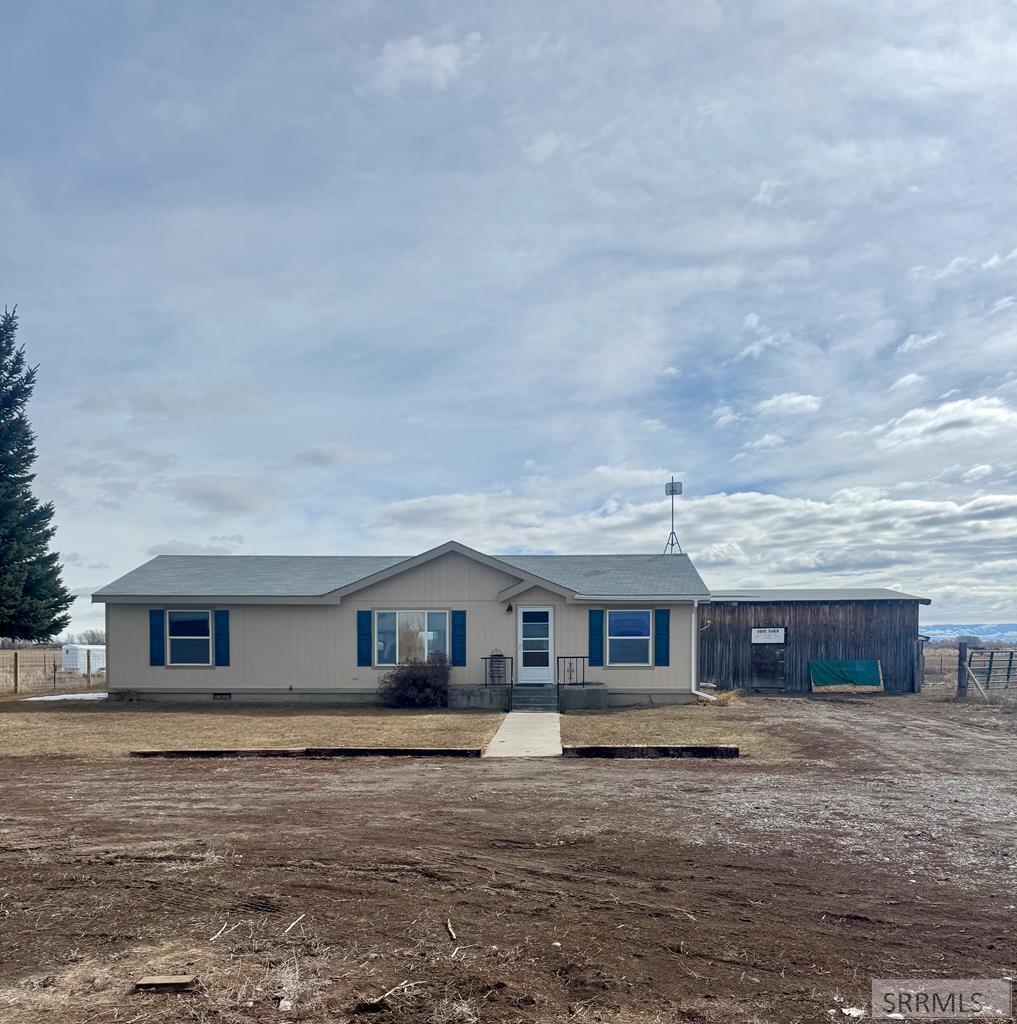 4558 N 2000 W Property Photo