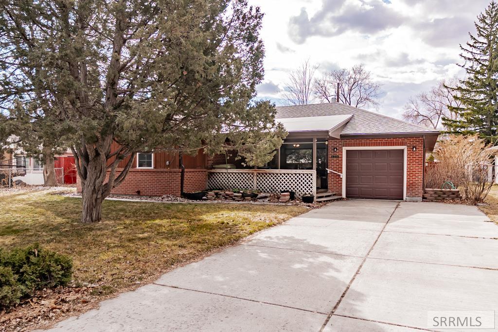 130 Linden Drive Property Photo