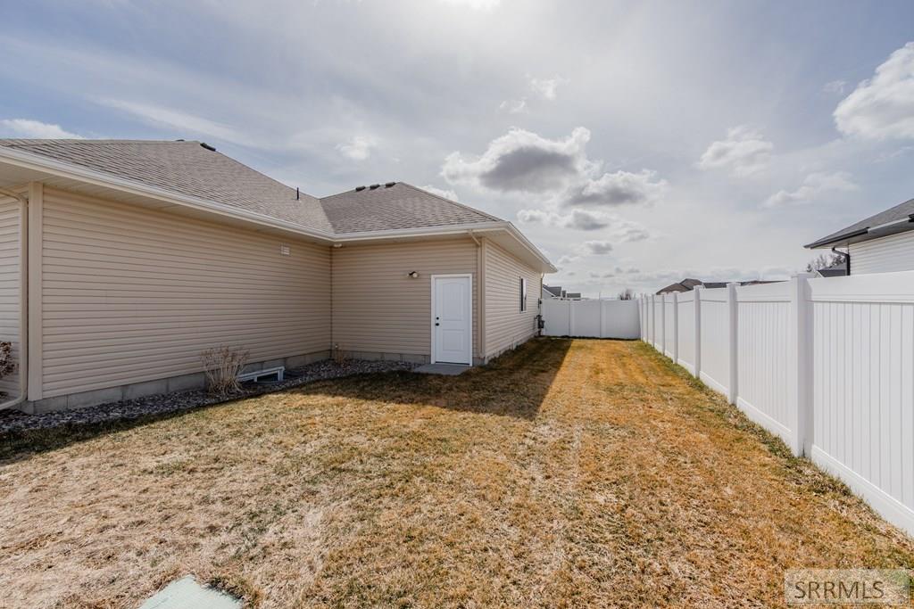 219 Sadona Summit Drive Property Photo 36