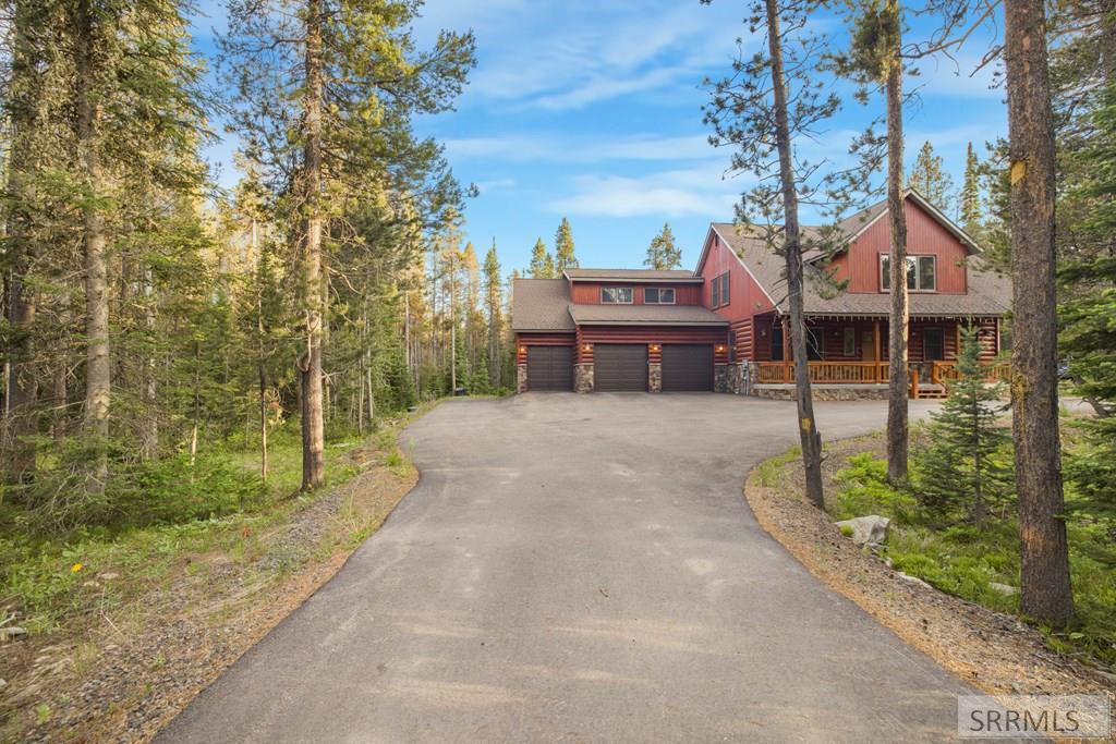 4030 S Salt Lick Loop Road Property Photo 2