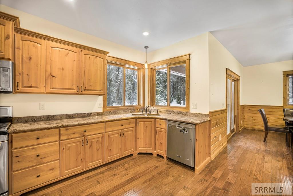 4030 S Salt Lick Loop Road Property Photo 13