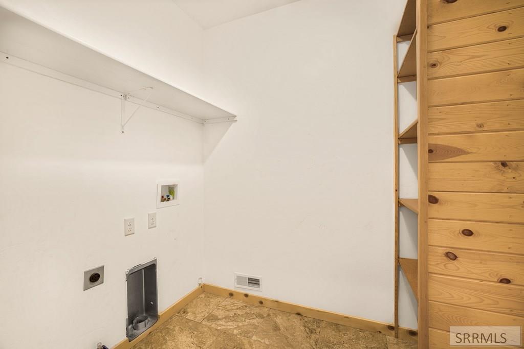 4030 S Salt Lick Loop Road Property Photo 15