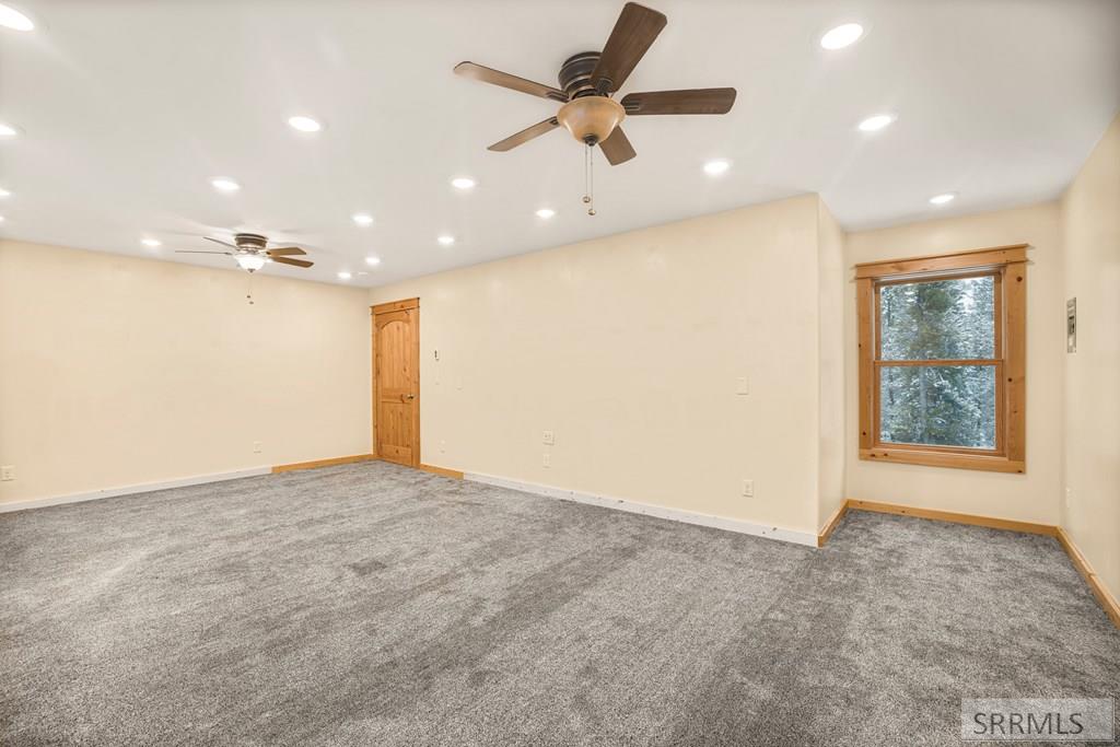 4030 S Salt Lick Loop Road Property Photo 17