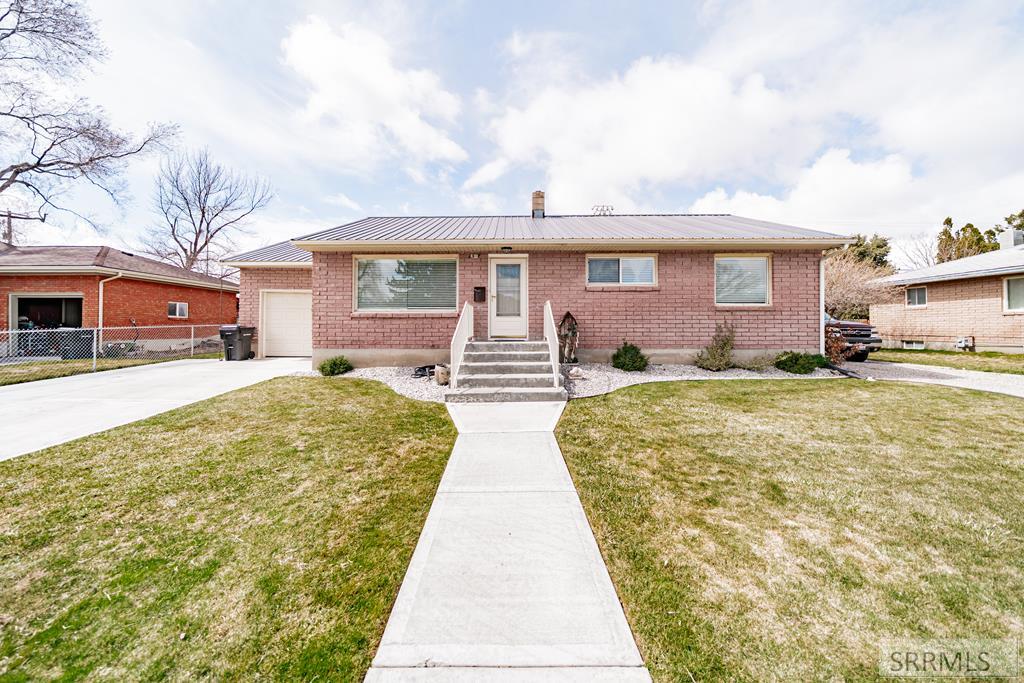 630 Holley Street Property Photo