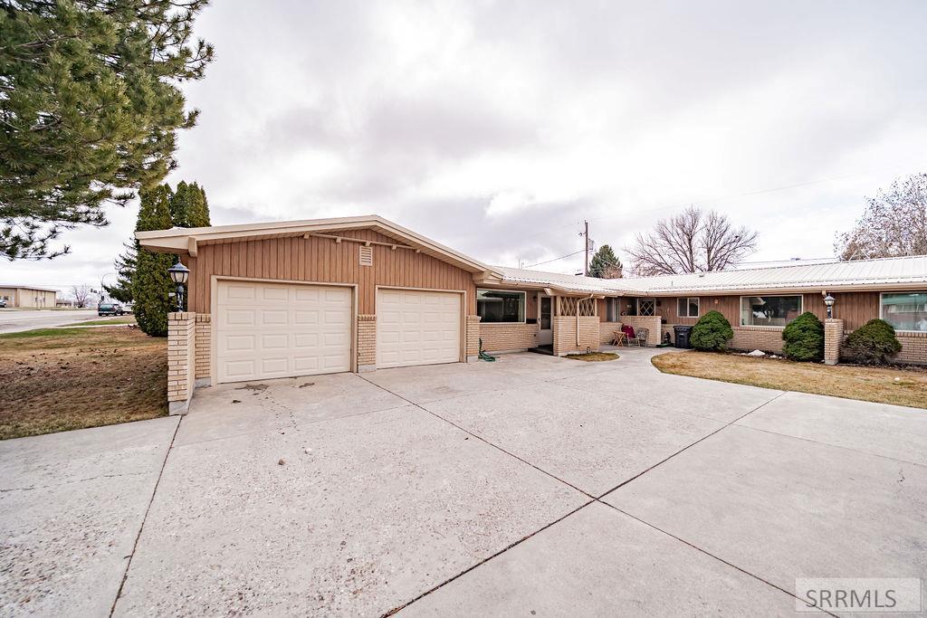 1701 Grandview Drive Property Photo