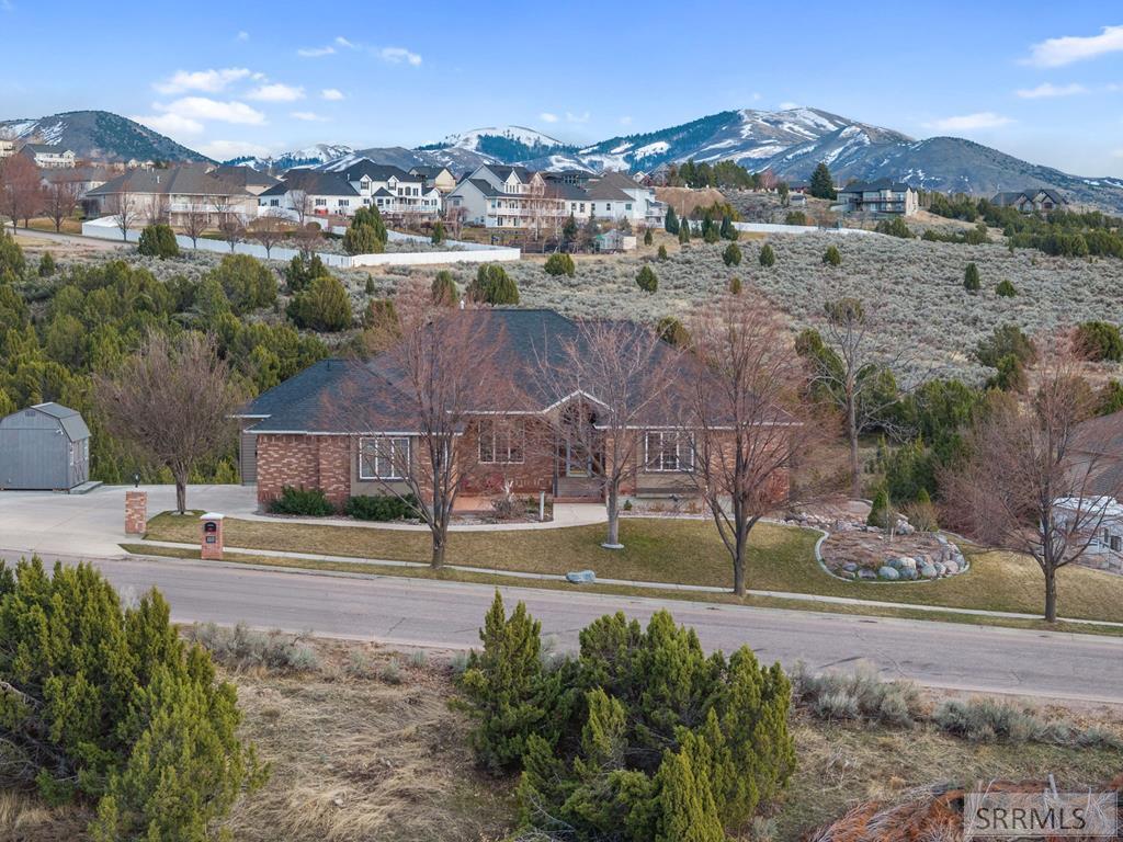3225 Summit Drive Property Photo