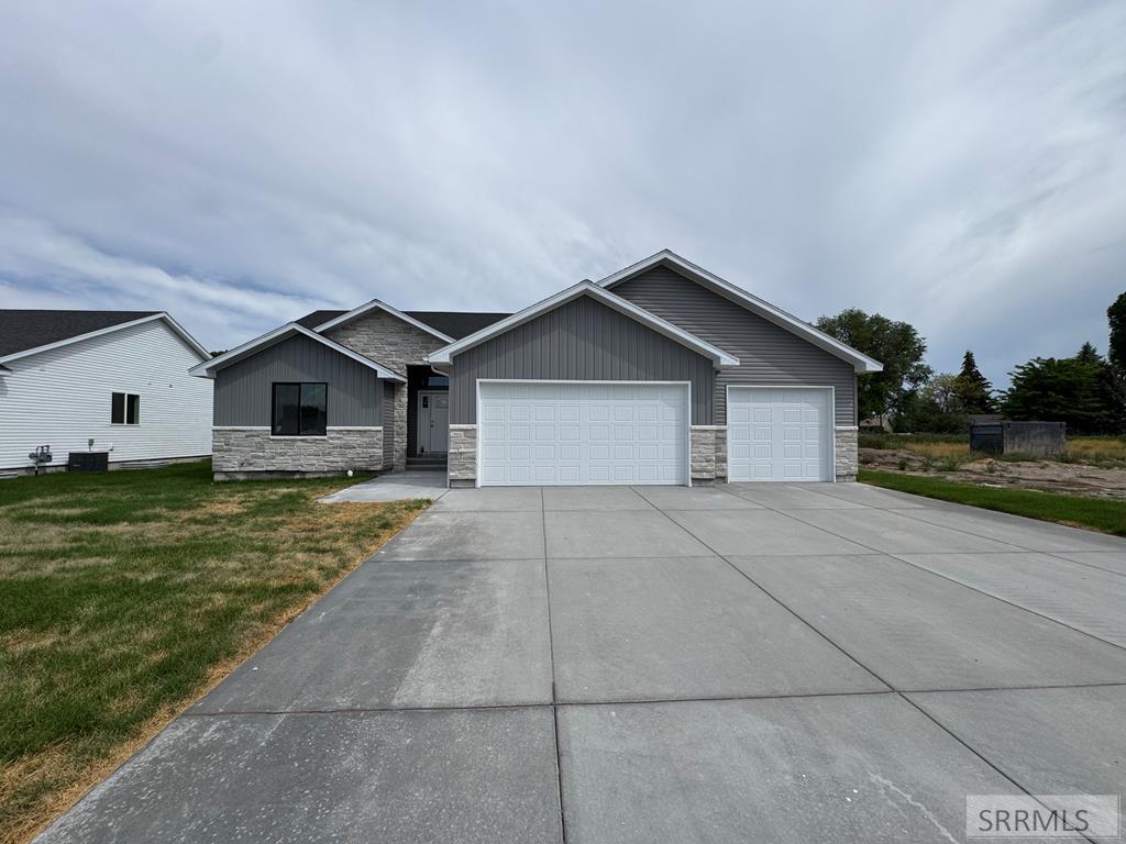 401 Wind River Drive Property Photo 1