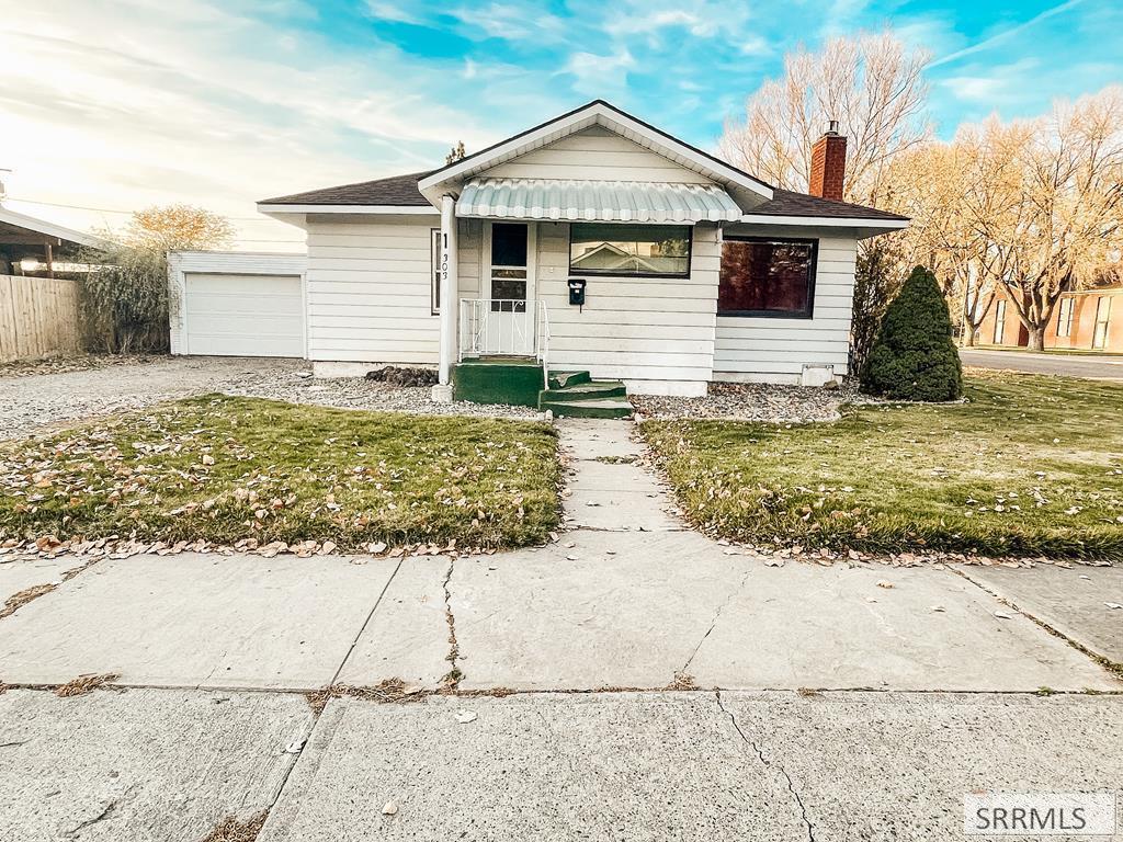 303 S Alder Street Property Photo