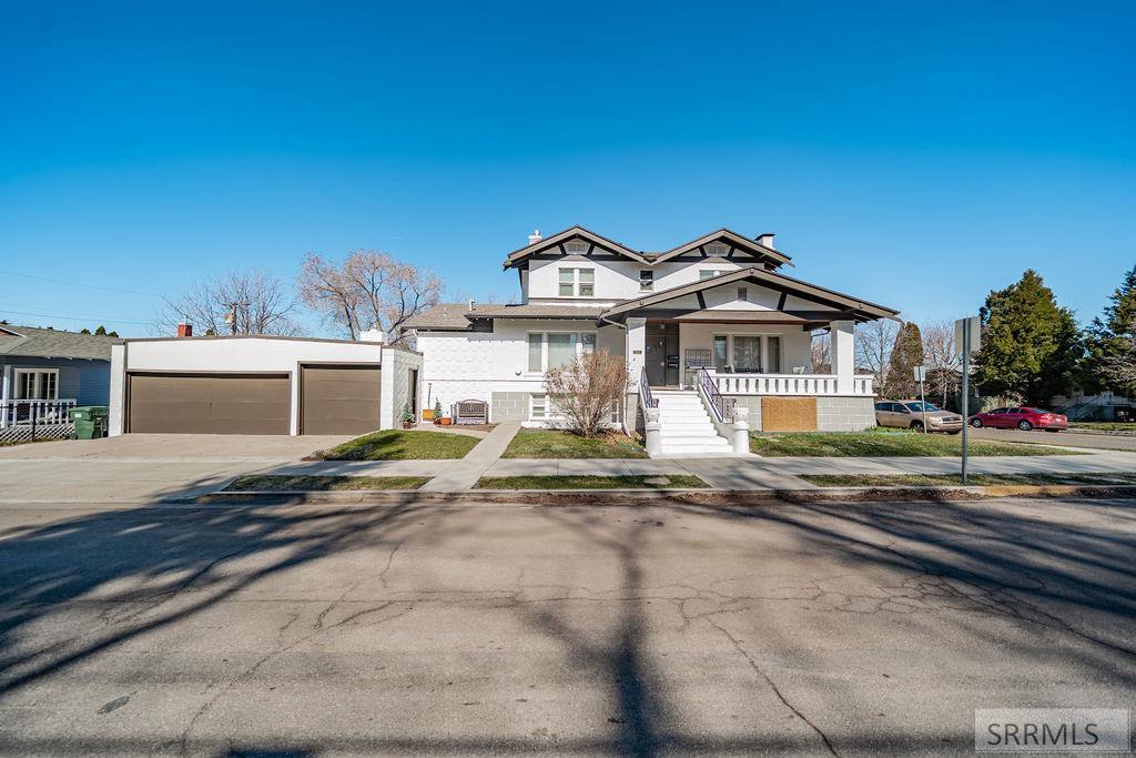 856 E Carter Property Photo