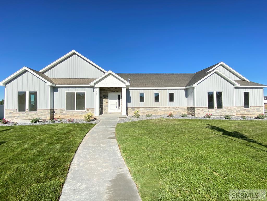 720 Twilight Drive Property Photo 1