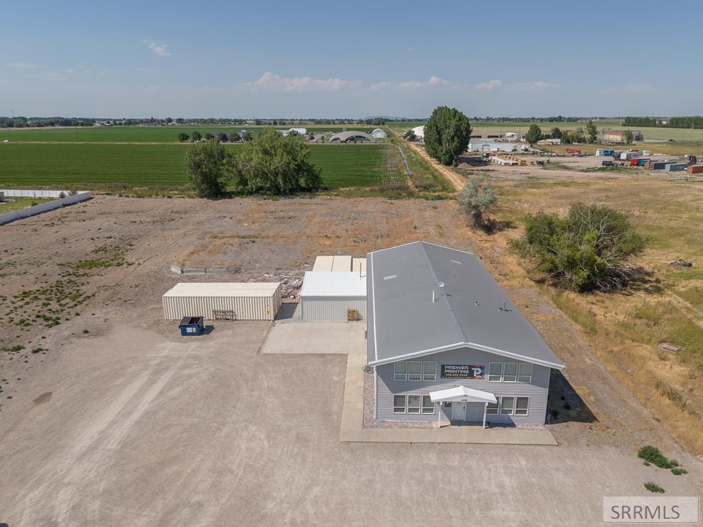 4289 N Yellowstone Hwy Property Photo 2