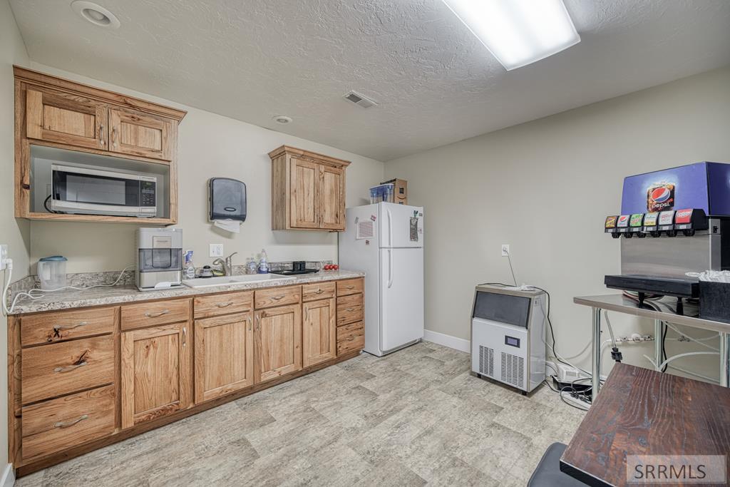 4289 N Yellowstone Hwy Property Photo 13