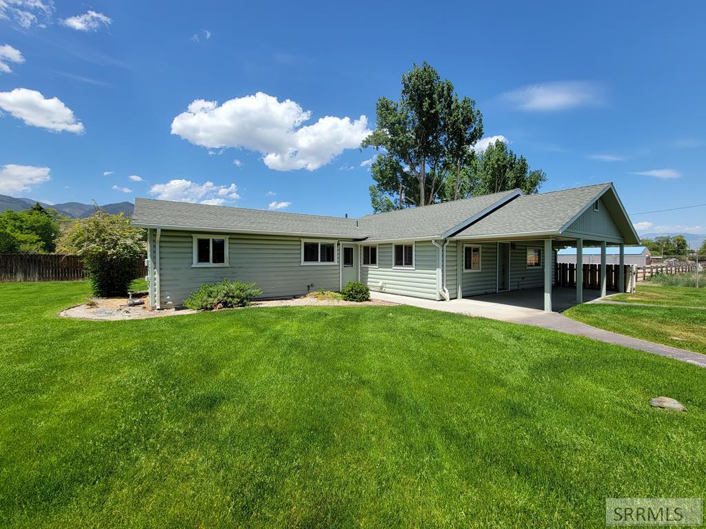 211 Dahle Avenue Property Photo 1