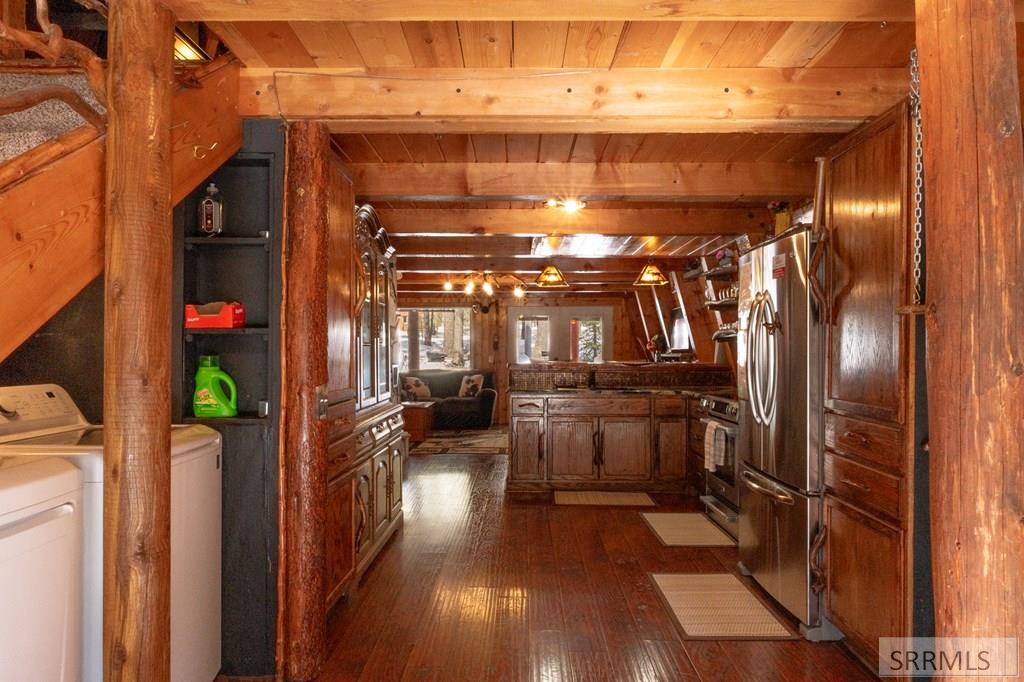 3528 Pine Cone Drive Property Photo 11