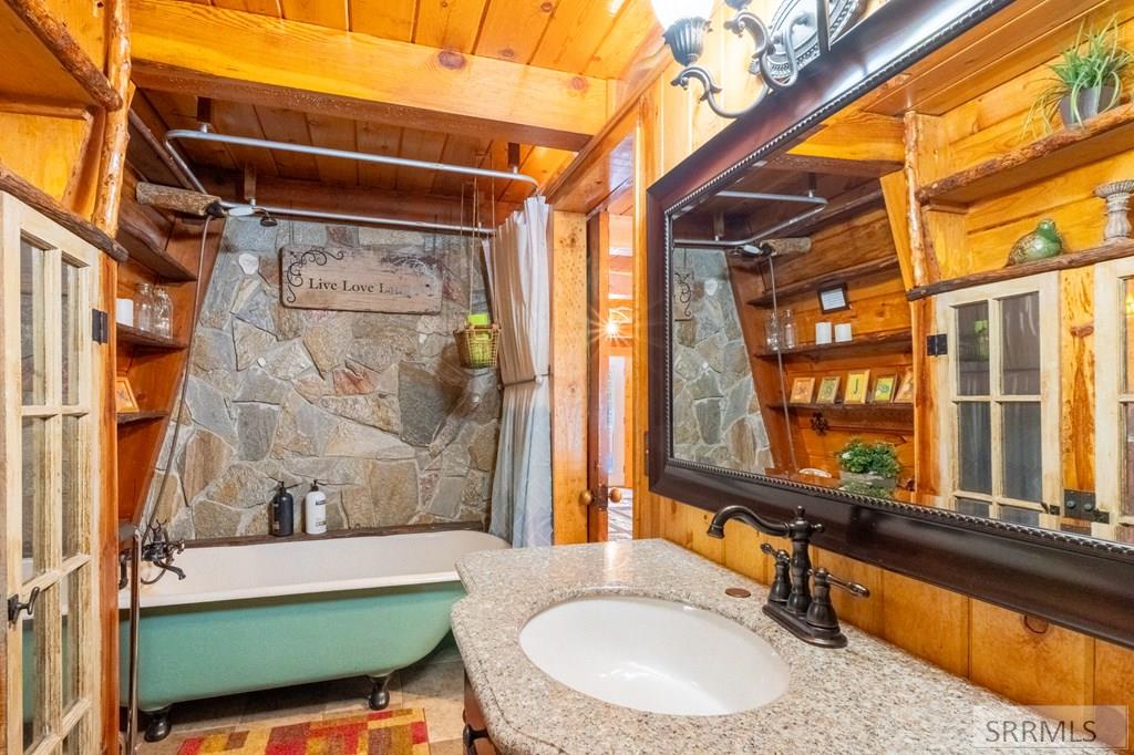 3528 Pine Cone Drive Property Photo 15