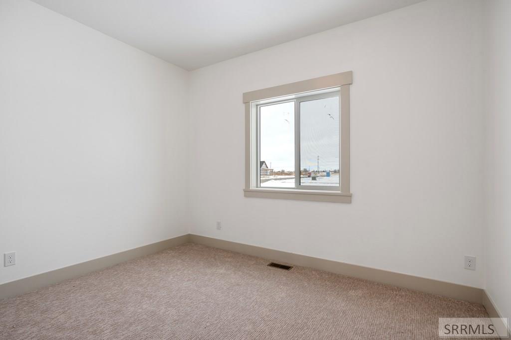 545 Badlands St Property Photo 18
