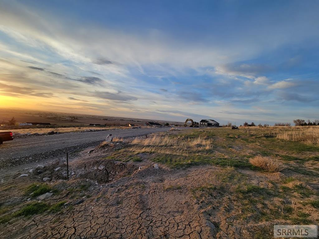 5900 N Enos Dr Property Photo