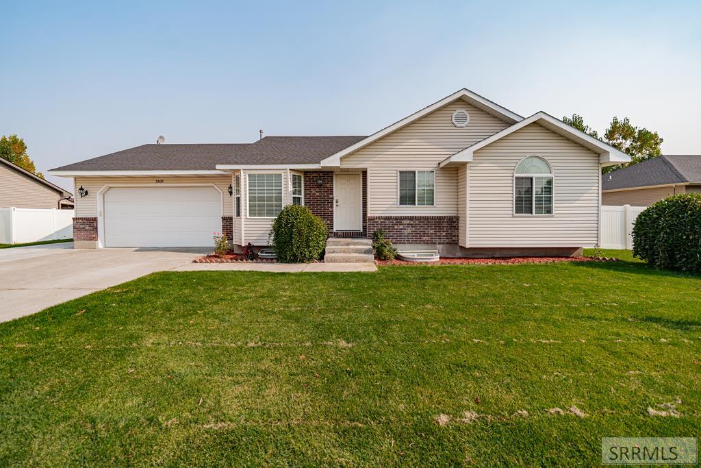 5509 S Thunder Drive Property Photo