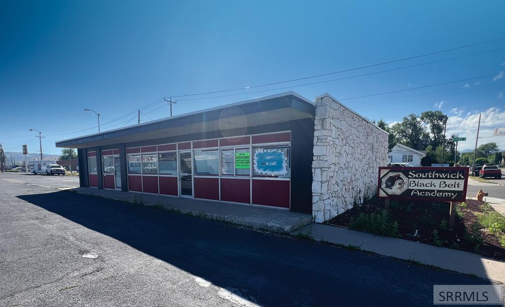1400 N Arthur Avenue Property Photo
