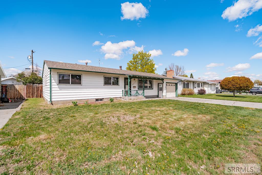 1044 Westergard Avenue Property Photo 1