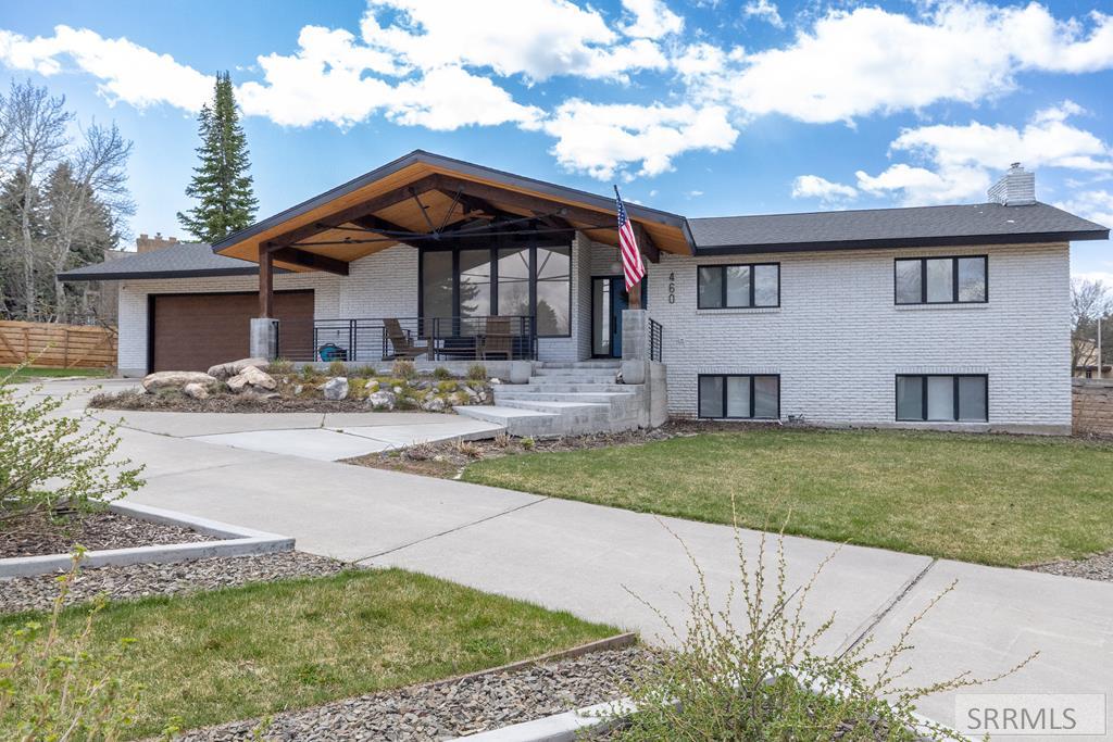 460 Rolling Hills Drive Property Photo
