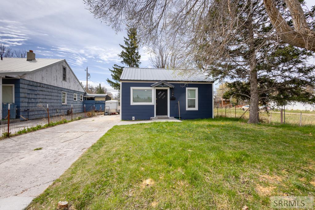 346 16th Street Property Photo