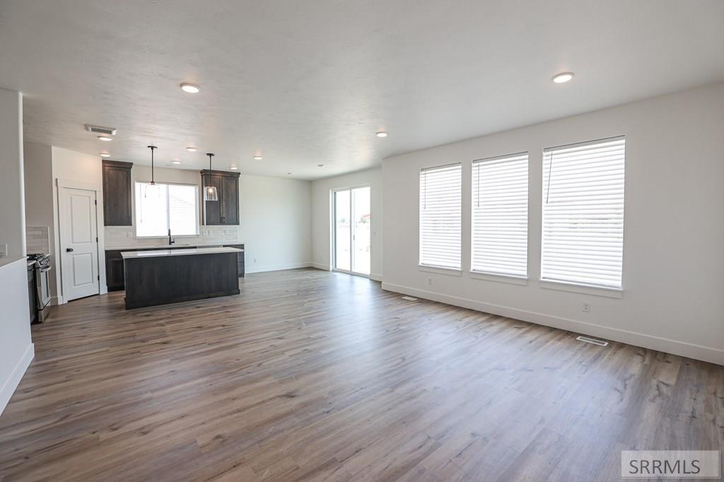 1156 Sharra Avenue Property Photo 2