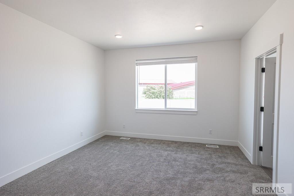 1156 Sharra Avenue Property Photo 6