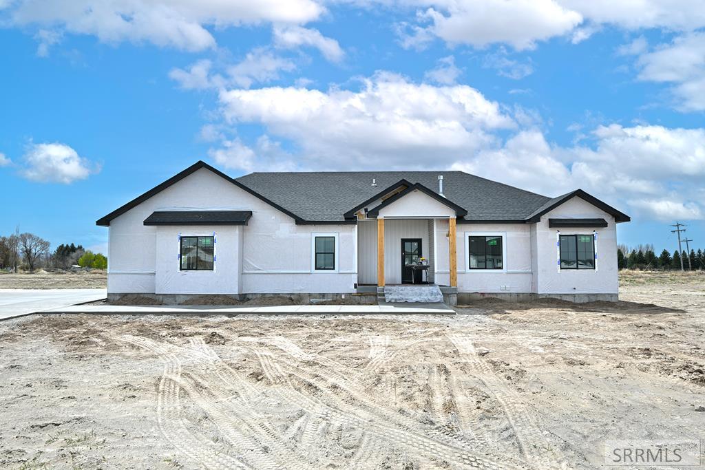 833 E 1560 N Property Photo