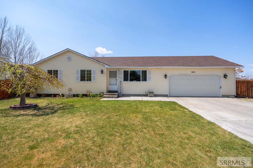 Cloverdale 93el Real Estate Listings Main Image