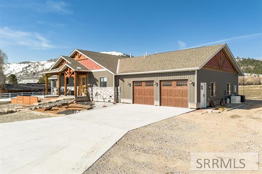 6217 N Nounan Road Property Photo