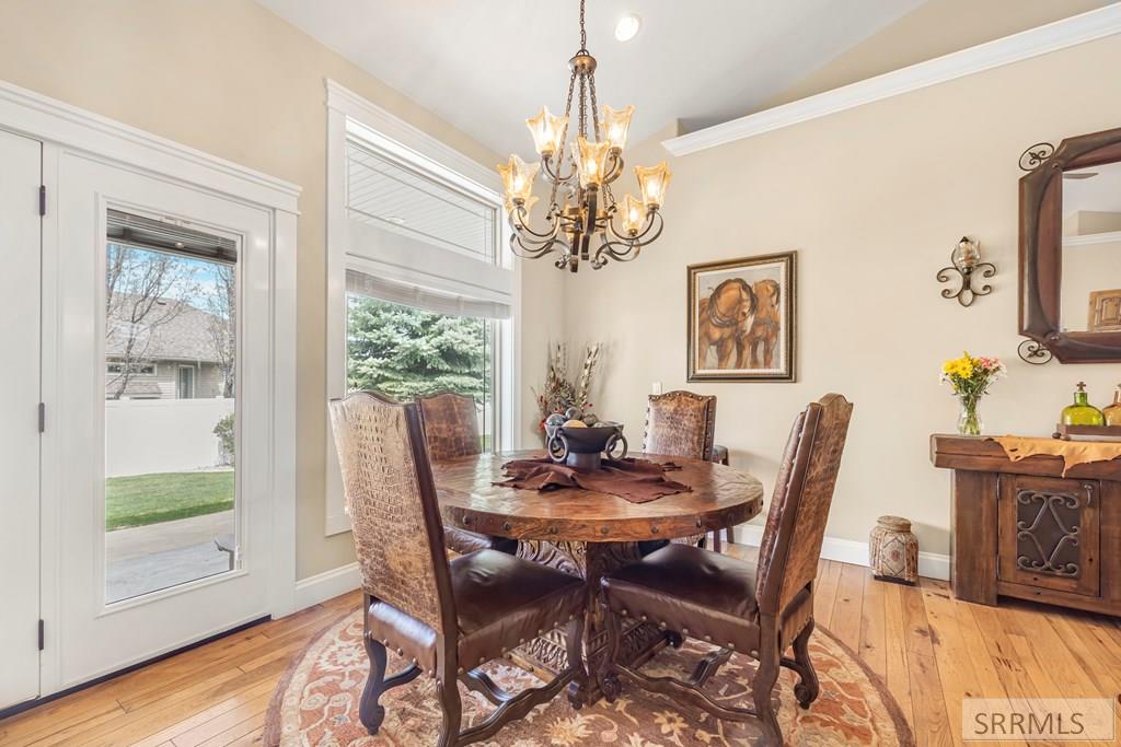 6111 Bay Hill Drive Property Photo 13