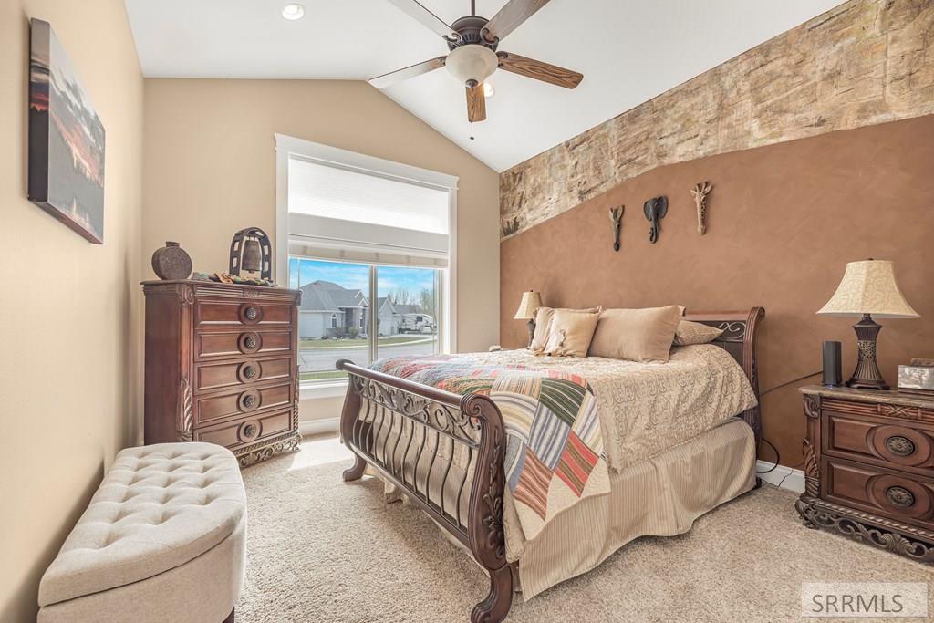 6111 Bay Hill Drive Property Photo 21