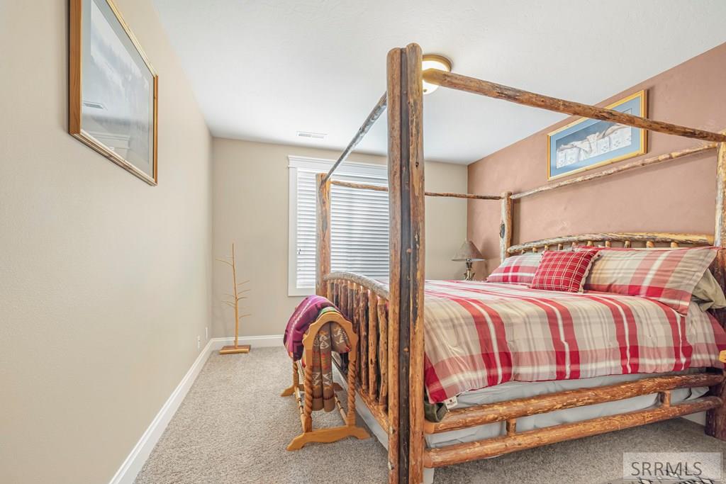 6111 Bay Hill Drive Property Photo 24