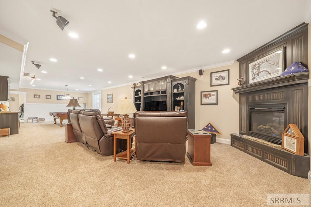 6111 Bay Hill Drive Property Photo 30