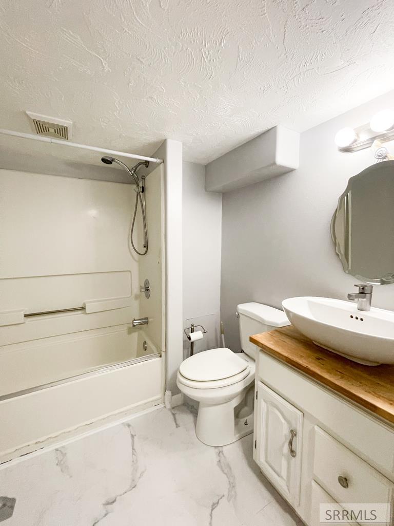 1005 11th Street Property Photo 20