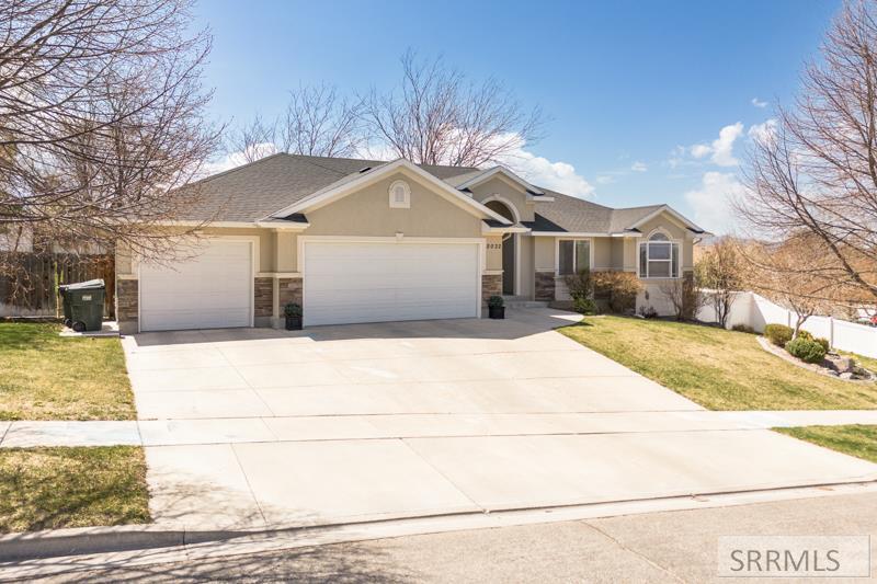 2032 Sunrise Way Property Photo 1