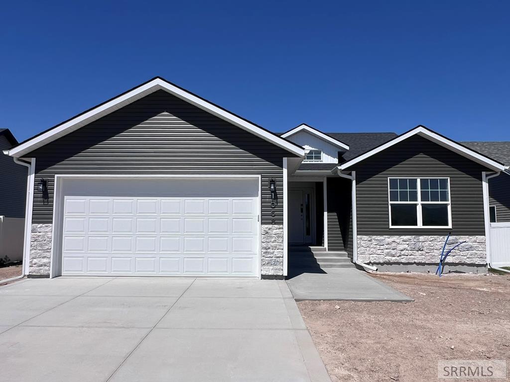 1068 Alpine Ave