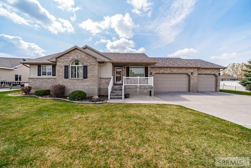 3920 E Milestone Circle Property Photo