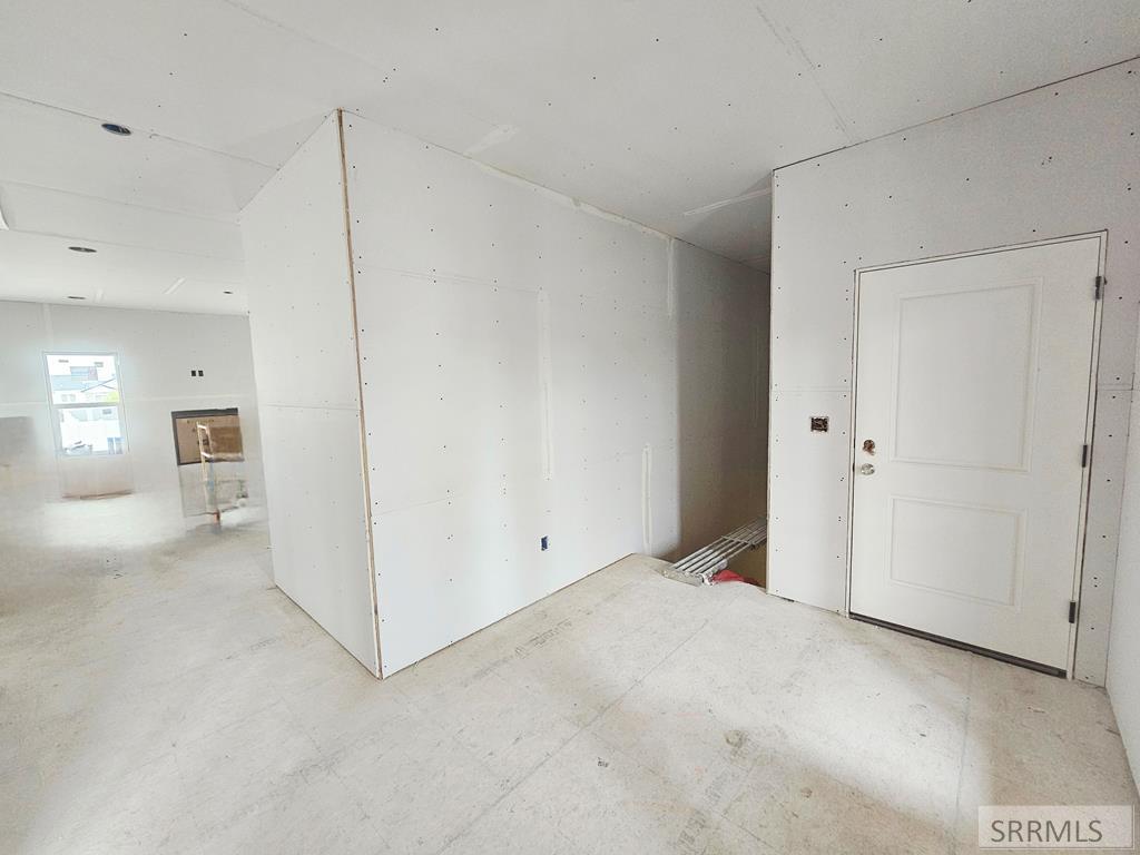 2691 Granite Falls Property Photo 4