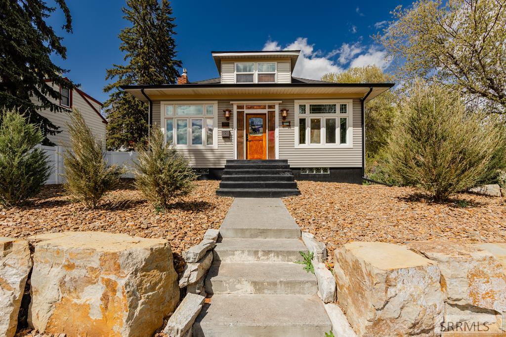 355 6th Street Property Photo 1