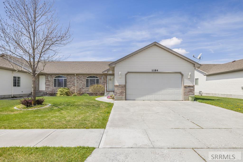 1184 Oakmeadow Circle Property Photo