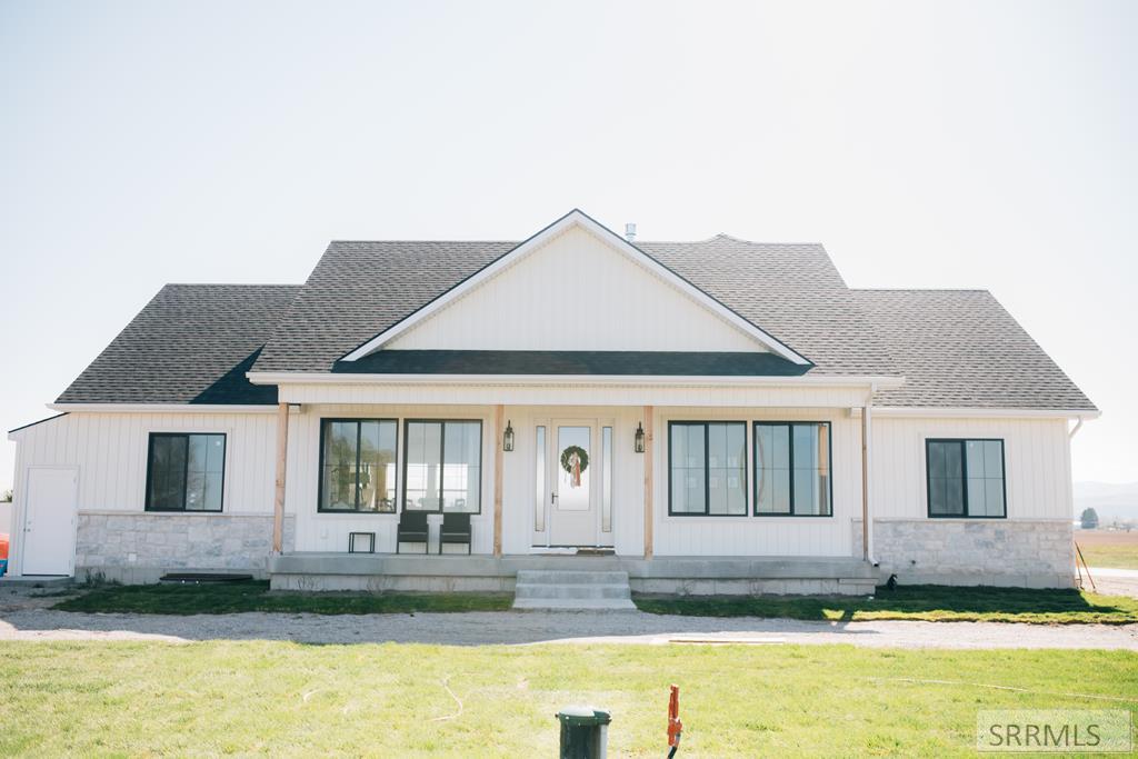 1423 N 950 E Property Photo 1