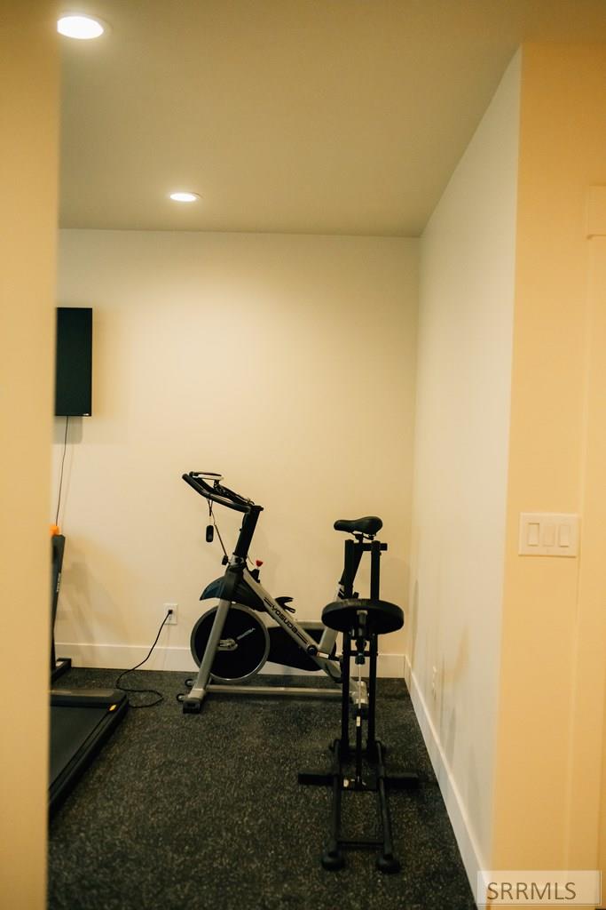 1423 N 950 E Property Photo 38