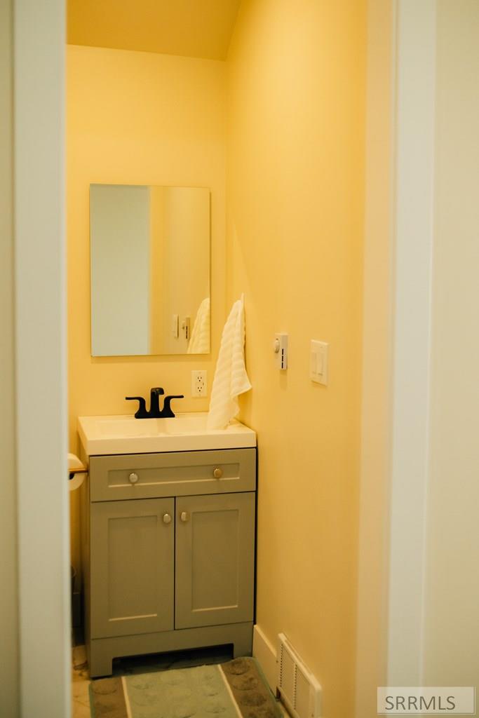 1423 N 950 E Property Photo 47