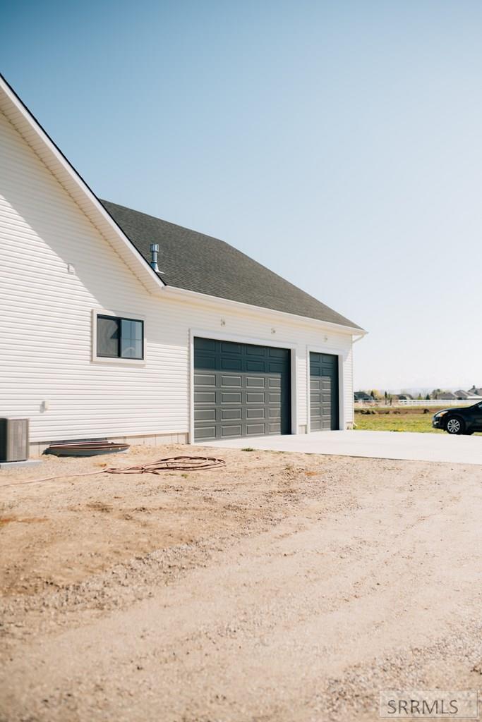 1423 N 950 E Property Photo 49