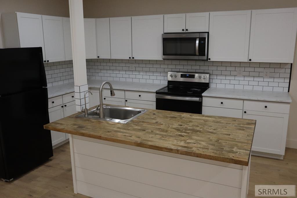 1423 N 950 E Property Photo 59