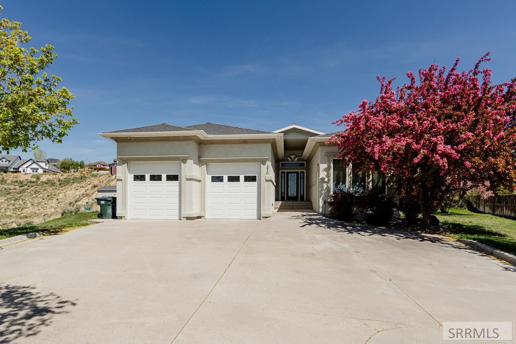370 Via Venitio Property Photo