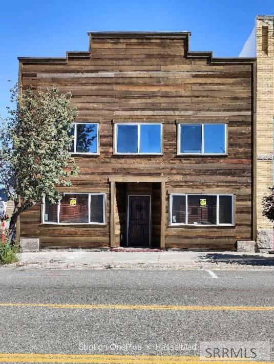 417 Main Street Property Photo