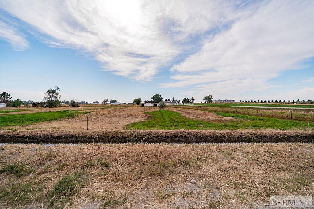 7574 S 45th W Property Photo 64